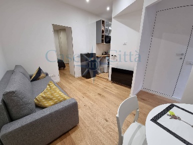 Foto Appartamento in Via Raffello Sanzio, Milano De Angeli di 50 m²
