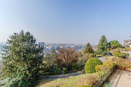 Foto Appartamento in strada delle terrazze, Torino Cavoretto di 285 m²