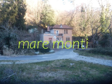 Foto Casa indipendente in località corona, Stella Corona Castellari