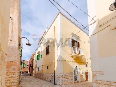 Foto Casa indipendente a Molfetta di 168 m² con 4 locali in vendita