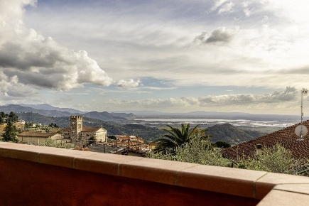 Foto Villa unifamiliare a Massarosa Bargecchia, Corsanico di 167 m²