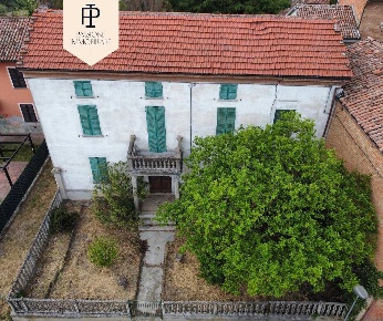 Foto Appartamento a Quaranti con 5 locali in vendita