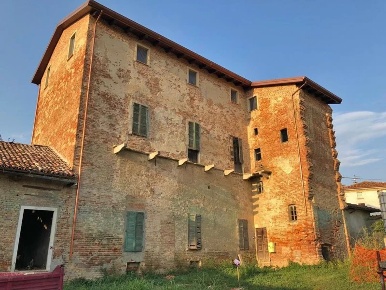Foto Villa unifamiliare a Altavilla Monferrato Centro con 10 locali