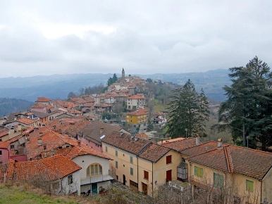 Foto Appartamento a Bossolasco con 5 locali in vendita