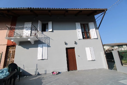 Foto Appartamento in tigliole, Tigliole Pratomorone con 5 locali in vendita