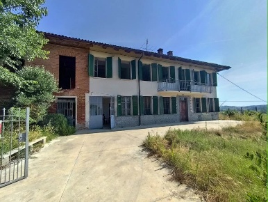 Foto Cessione attività a San Damiano d'Asti con 6 locali in vendita