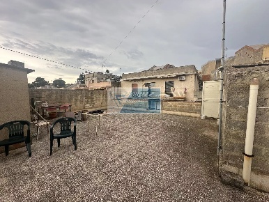 Foto Appartamento in Via Tommaso Fazello, Noto Centro con 6 locali