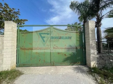 Foto Terreno agricolo in Strada Carancino, Siracusa Belvedere - Tremmilia