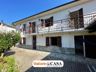 Foto Appartamento a Ponzone con 6 locali in vendita