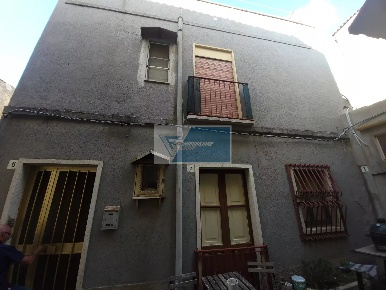 Foto Appartamento in via Principe umberto, Noto Centro con 8 locali