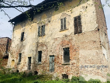 Foto Villa unifamiliare a Bassignana Centro con 14 locali in vendita