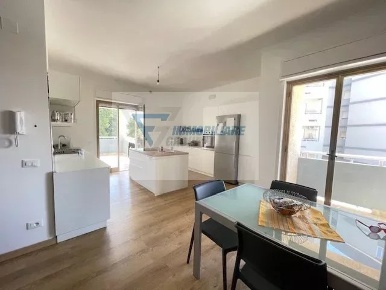 Foto Appartamento in Viale Vittorio Veneto, Floridia con 5 locali