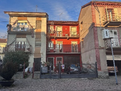 Foto Appartamento in via torino, Canale Centro con 5 locali in vendita