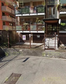 Foto Box a Melegnano con 1 locali in vendita