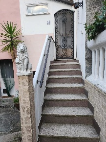 Foto Appartamento a Ventimiglia Latte, Ville con 5 locali in vendita