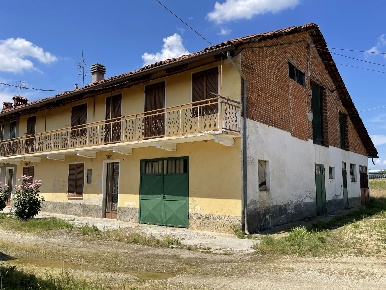 Foto Appartamento a Baldissero d'Alba Baroli con 5 locali in vendita