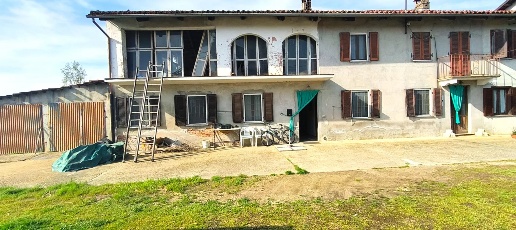 Foto Appartamento a Cellarengo con 8 locali in vendita