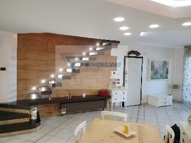 Foto Attico in Via Monsignore Calogero Lauricella, Siracusa con 7 locali