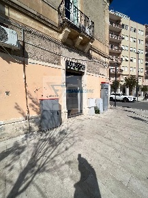 Foto Negozio in Via Piave, Siracusa Borgata - Santa Lucia con 2 locali