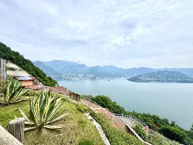 Foto Appartamento in VIA DELLE SIRENE 2, Parzanica con 2 locali in vendita