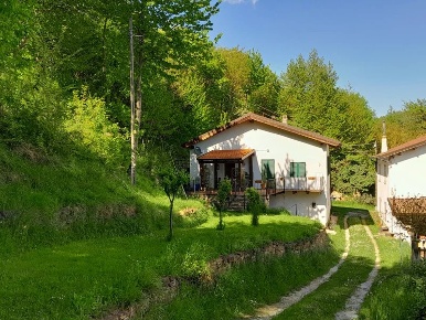 Foto Appartamento a Castellino Tanaro con 6 locali in vendita