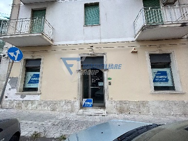 Foto Negozio in VIA RE IERONE I L'ETNEO, Siracusa Gelone - Cadorna