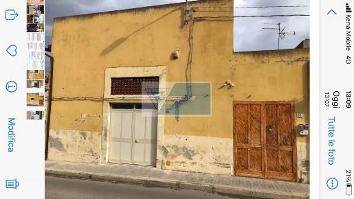 Foto Negozio in Via dell' Agro Priolese 64, Priolo Gargallo con 1 locali