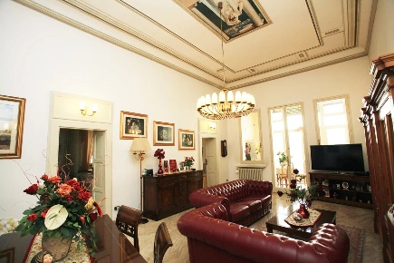 Foto Appartamento a Oria con 25 locali in vendita