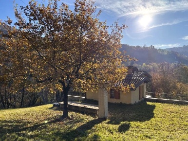 Foto Appartamento in Laino - Castello, Laino con 4 locali in vendita