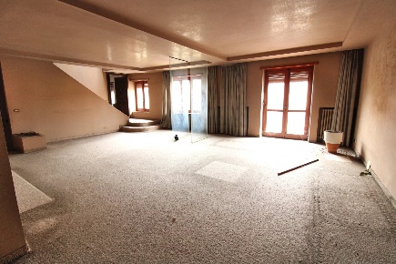 Foto Appartamento in Piazza Martiri della Libertà, Canale Centro in vendita