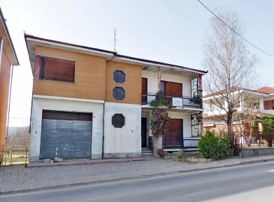 Foto Appartamento a Monchiero con 15 locali in vendita