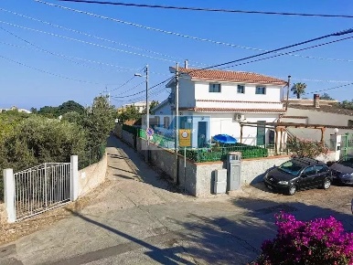 Foto Villa unifamiliare in Via Approdo Lido di Noto, Noto con 6 locali