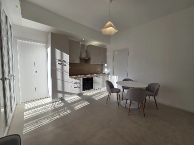 Foto Appartamento in Viale Famagosta 35, Milano Famagosta con 3 locali