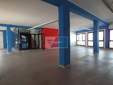 Foto Negozio in VIA xxv aprile, Avola Centro in vendita