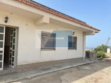 Foto Villa unifamiliare in Via Mascagni, Melilli Città Giardino in vendita