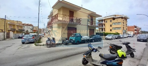 Foto Locale commerciale in Via Italia, Siracusa Santa Panagia - Teracati