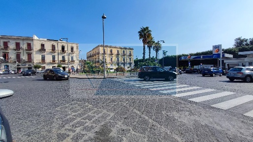 Foto Negozio in VIA CRISPI, Siracusa Umberto - Ermocrate con 3 locali