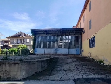 Foto Laboratorio in VIALE GABETTI, Dogliani con 1 locali in vendita