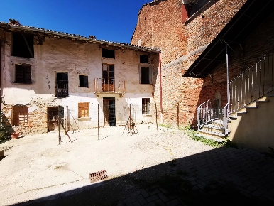 Foto Appartamento a Priocca Centro con 4 locali in vendita