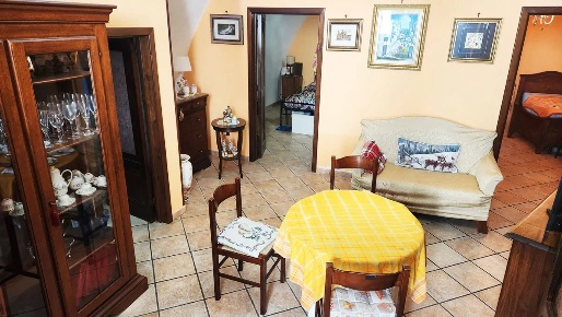 Foto Appartamento a Oria con 4 locali in vendita