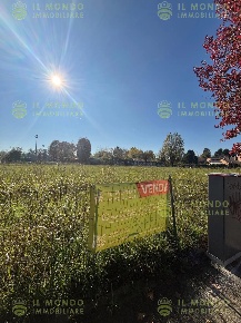 Foto Terreno edificabile in Via Giovanni Paolo I, Vizzolo Predabissi