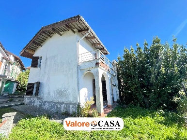 Foto Appartamento a Ponzone con 5 locali in vendita