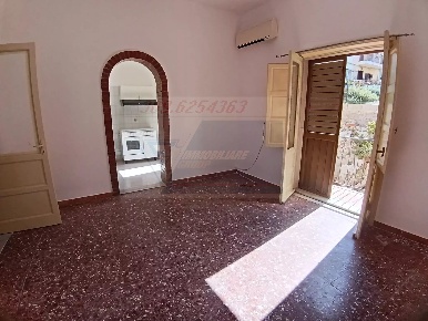 Foto Appartamento in Via Marche, Siracusa Grottasanta - Tunisi con 2 locali