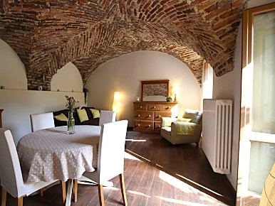 Foto Appartamento a Roburent Centro con 4 locali in vendita