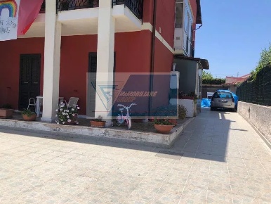 Foto Villa unifamiliare in Via Parma, Melilli con 6 locali in vendita