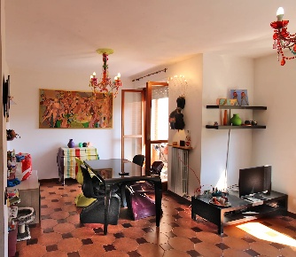 Foto Appartamento in CORSO RIDDONE, Corneliano d'Alba Centro con 4 locali