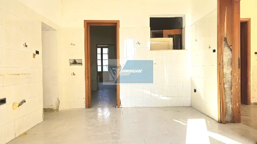 Foto Appartamento in Via Catania, Noto Centro con 8 locali in vendita