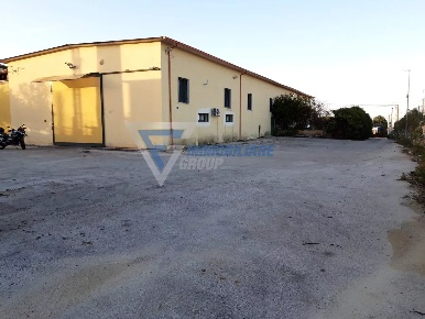 Foto Magazzino in Contrada Spalla, Melilli Isab Erg con 5 locali in vendita