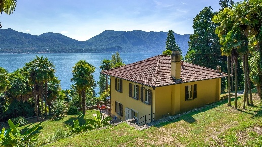 Foto Villa unifamiliare Oggebbio Gonte con 4 locali in vendita