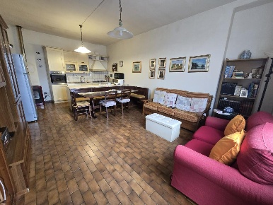 Foto Appartamento a Calcinaia di 230 m² con 4 locali in vendita